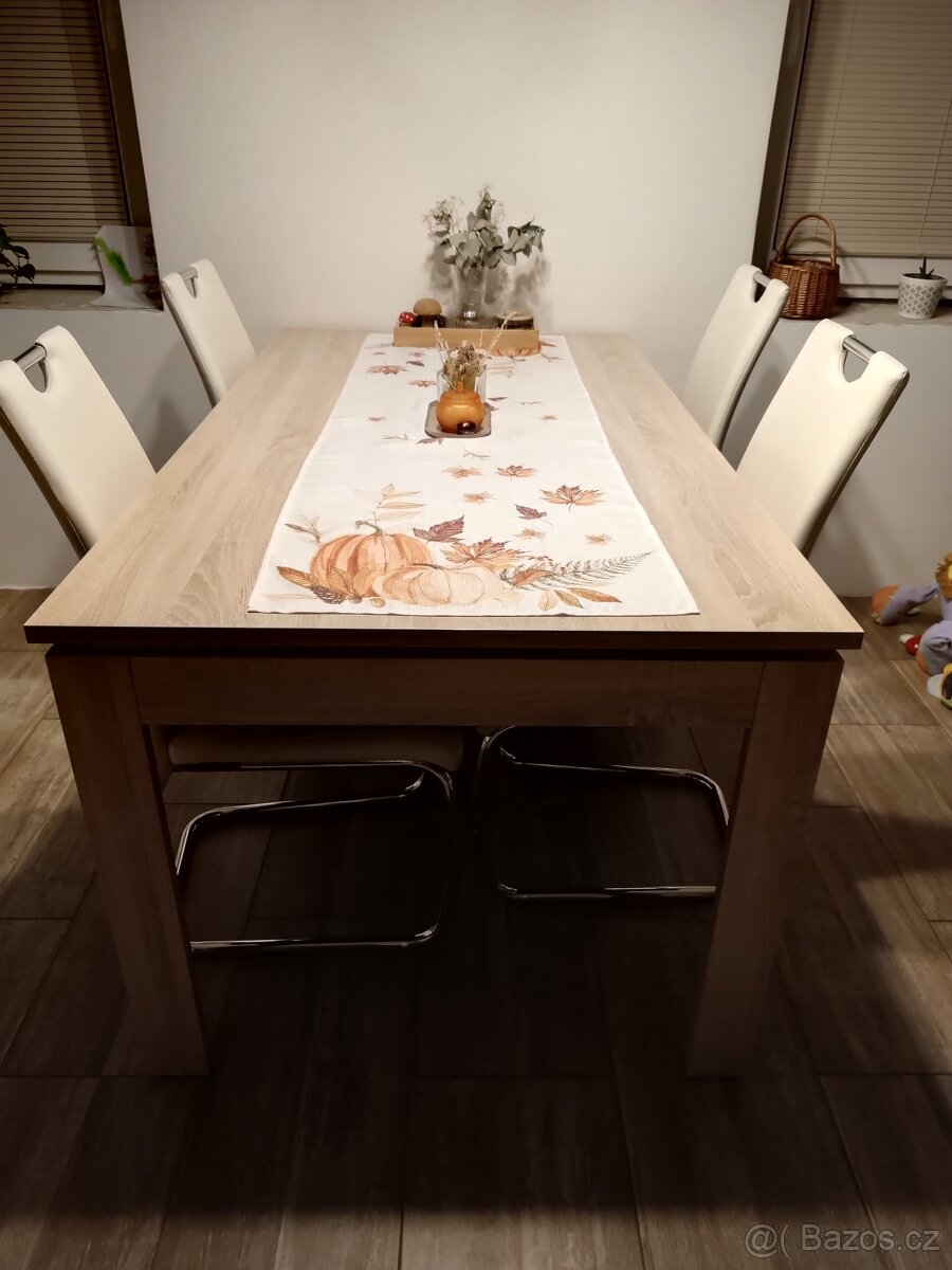 Jídelní sestava