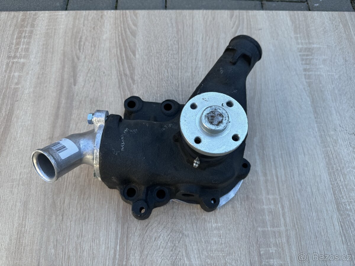 Volha Gaz 24, vodní pumpa, nová