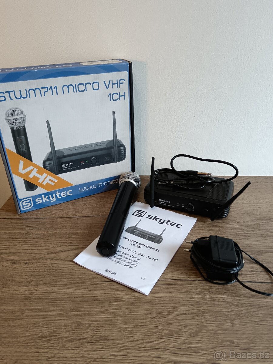 Bezdrátový mikrofon Skytec