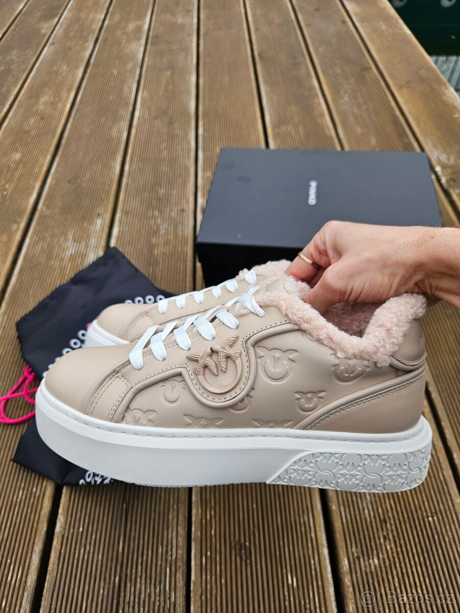 Pinko zimní s kožíškem vel.38 a 40 nové original