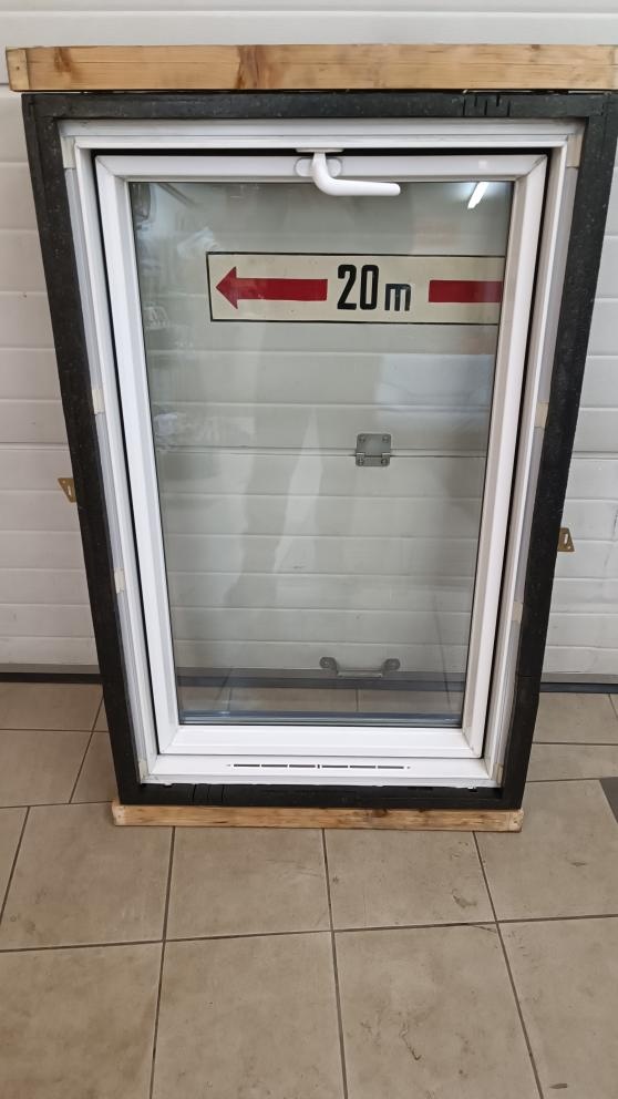 STŘEŠNÍ OKNO ROTO R4 74/118