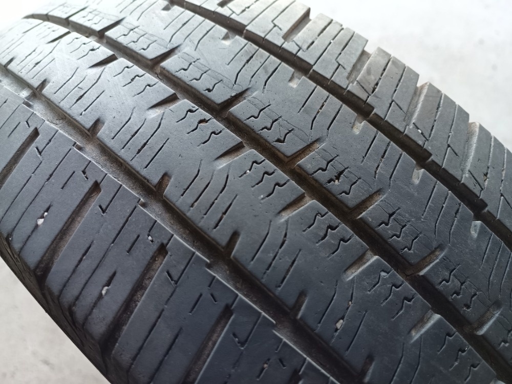 205/75 R16C CONTINENTAL (3622)