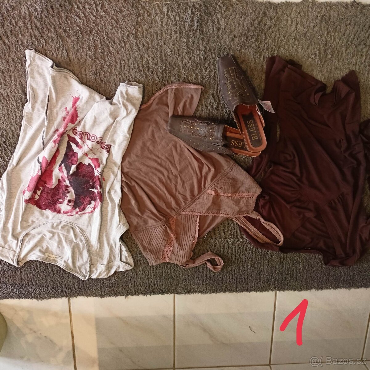 Mix oblečení, sady