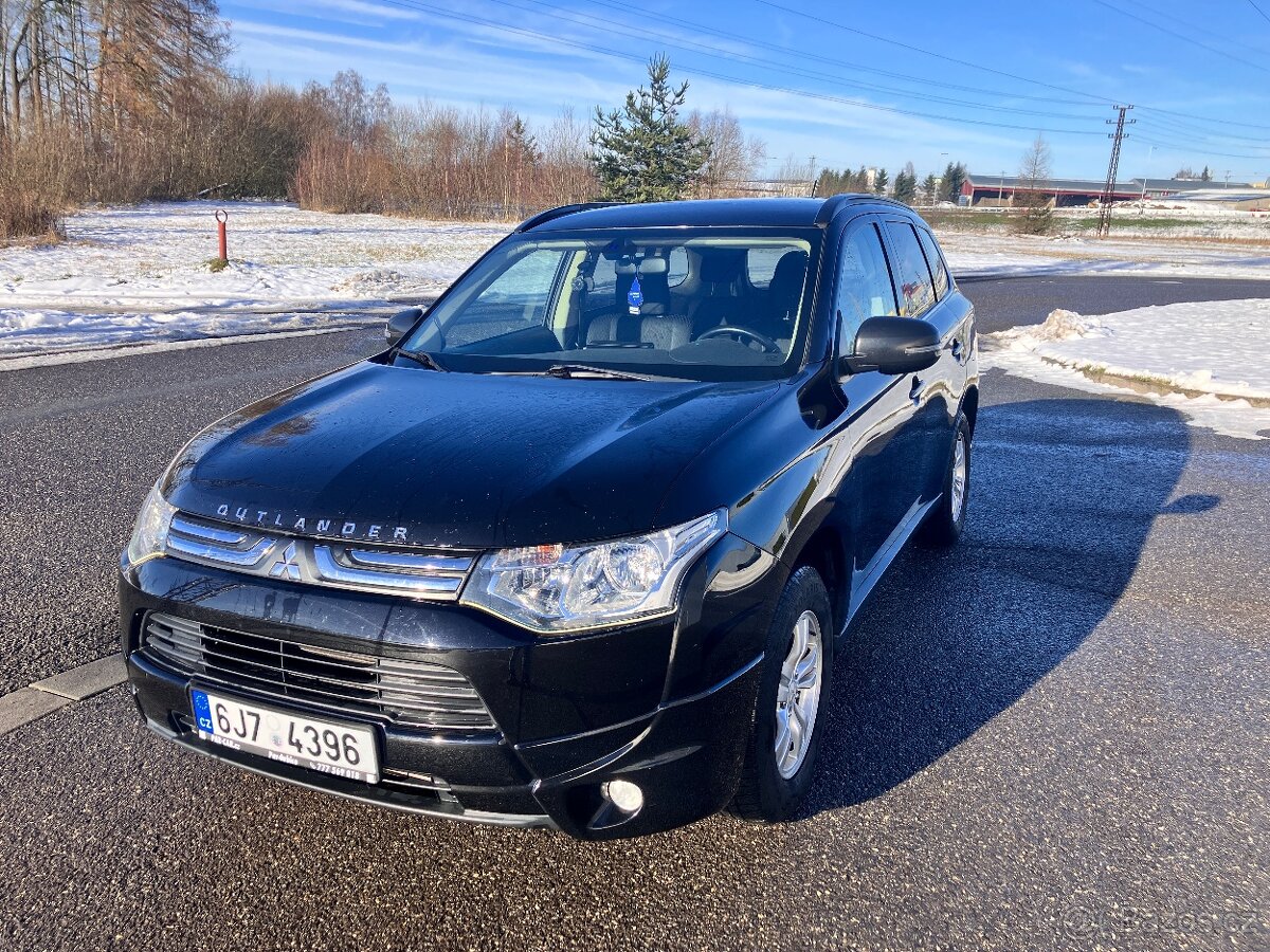 Mitsubishi Outlander 3 2.2 Di-D 4x4 tažné