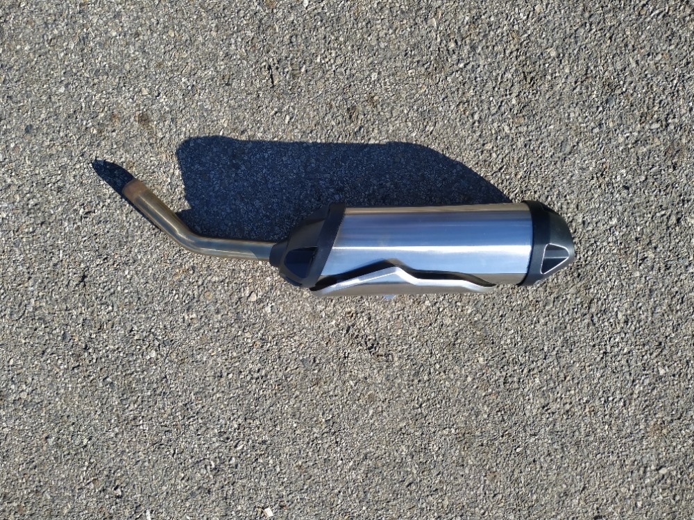 Triumph Tiger 800 origo výfuk