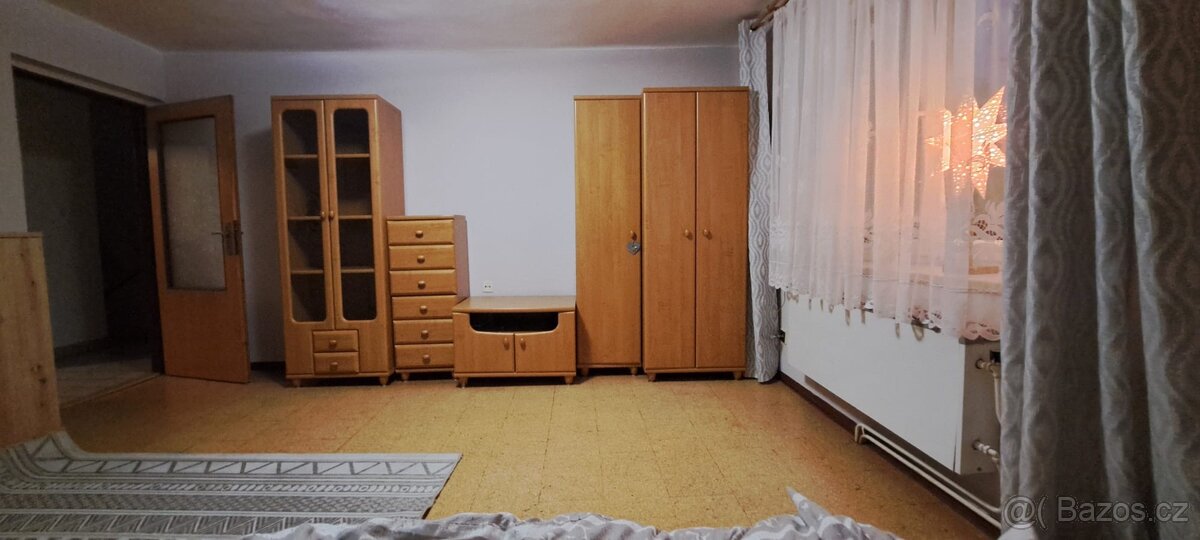 Prodám obývací stěnu.