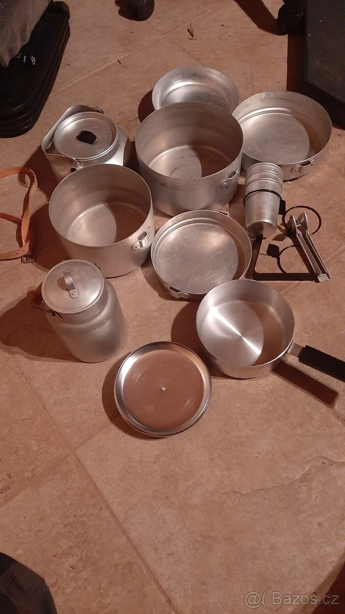 Retro nadobi pro zalesaky