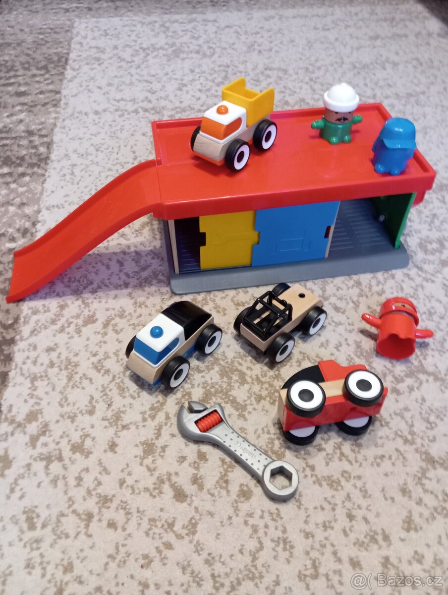 Garáž IKEA s autíčky, panáčky