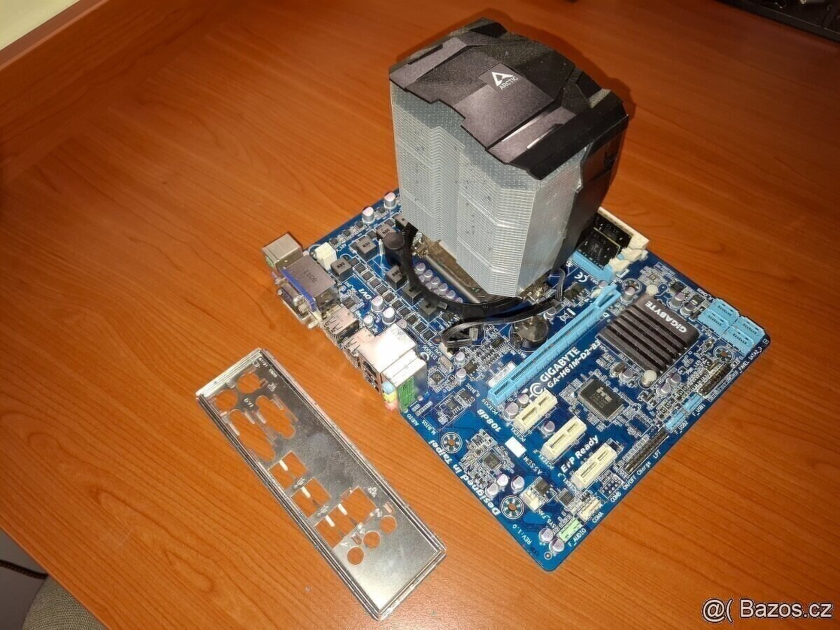 Gigabyte deska, i5 3570K, 16GB RAM