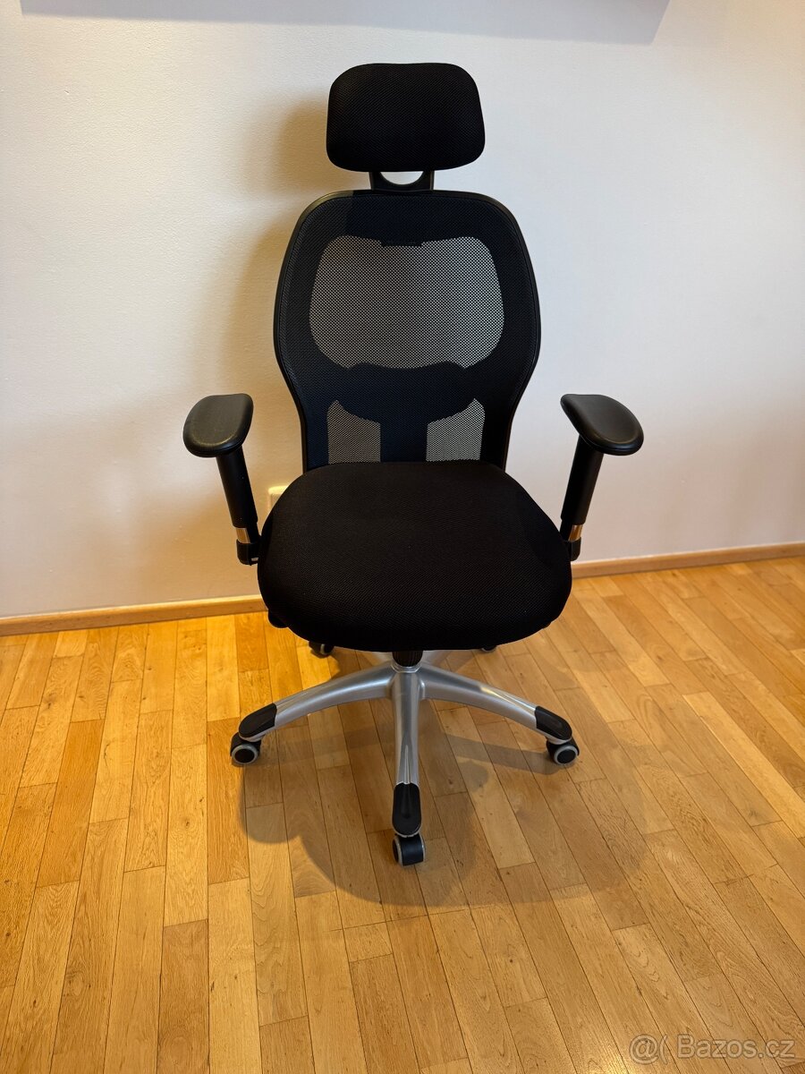 Kvalitní kancelářská židle