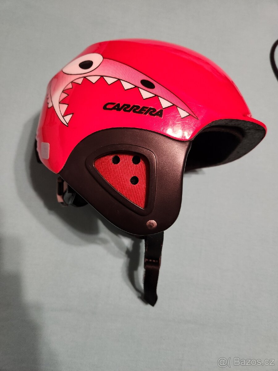 Dětská přilba na lyžování