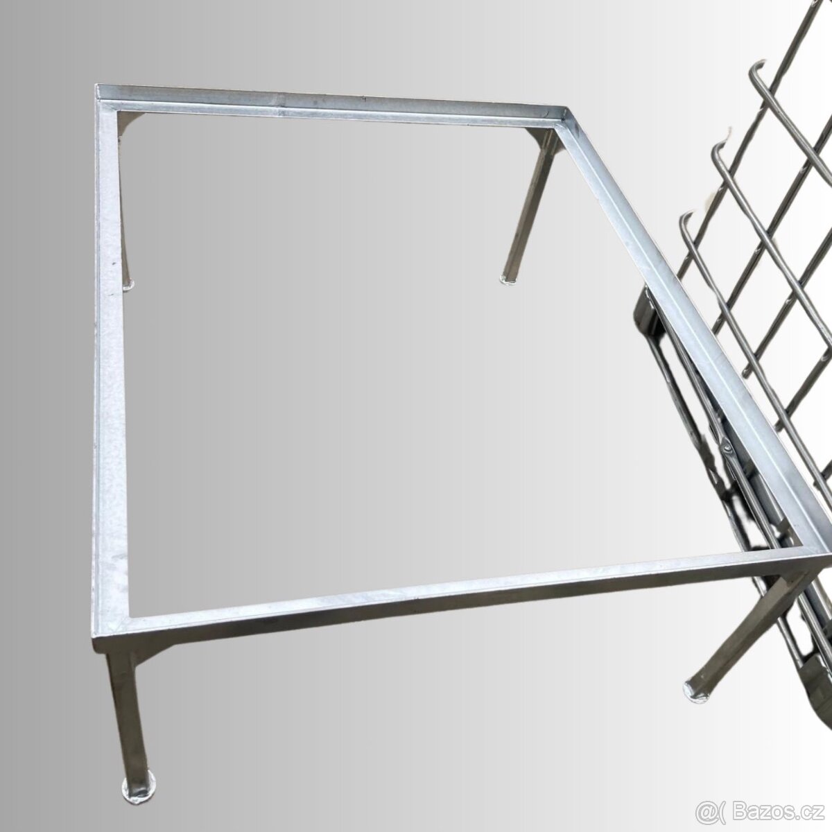 Podstavec pod IBC kontejner, nádrž