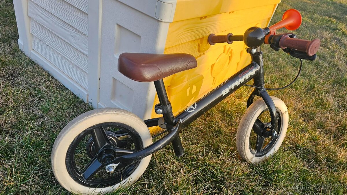 Dětské odrážedlo