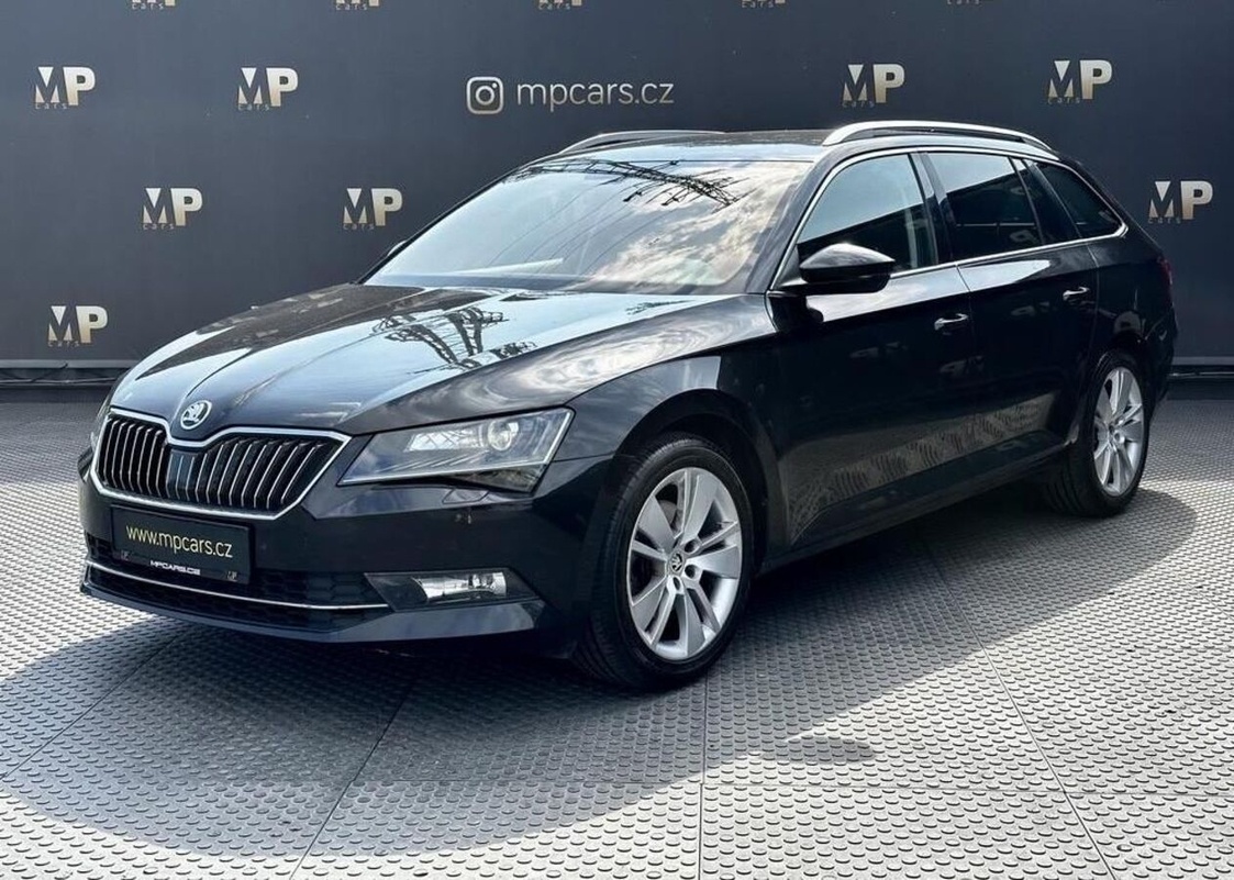 Škoda Superb automat nafta 140 kw 2015