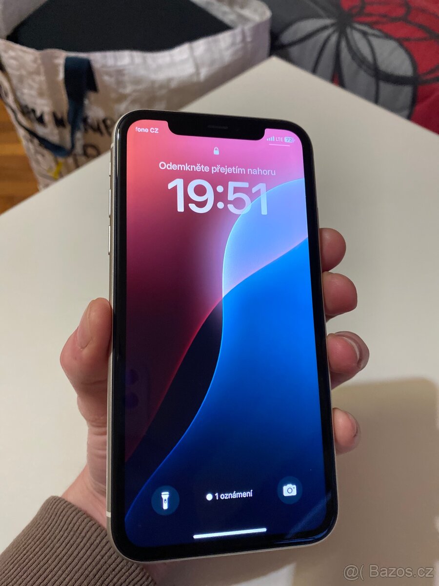 Apple iPhone 11 64GB