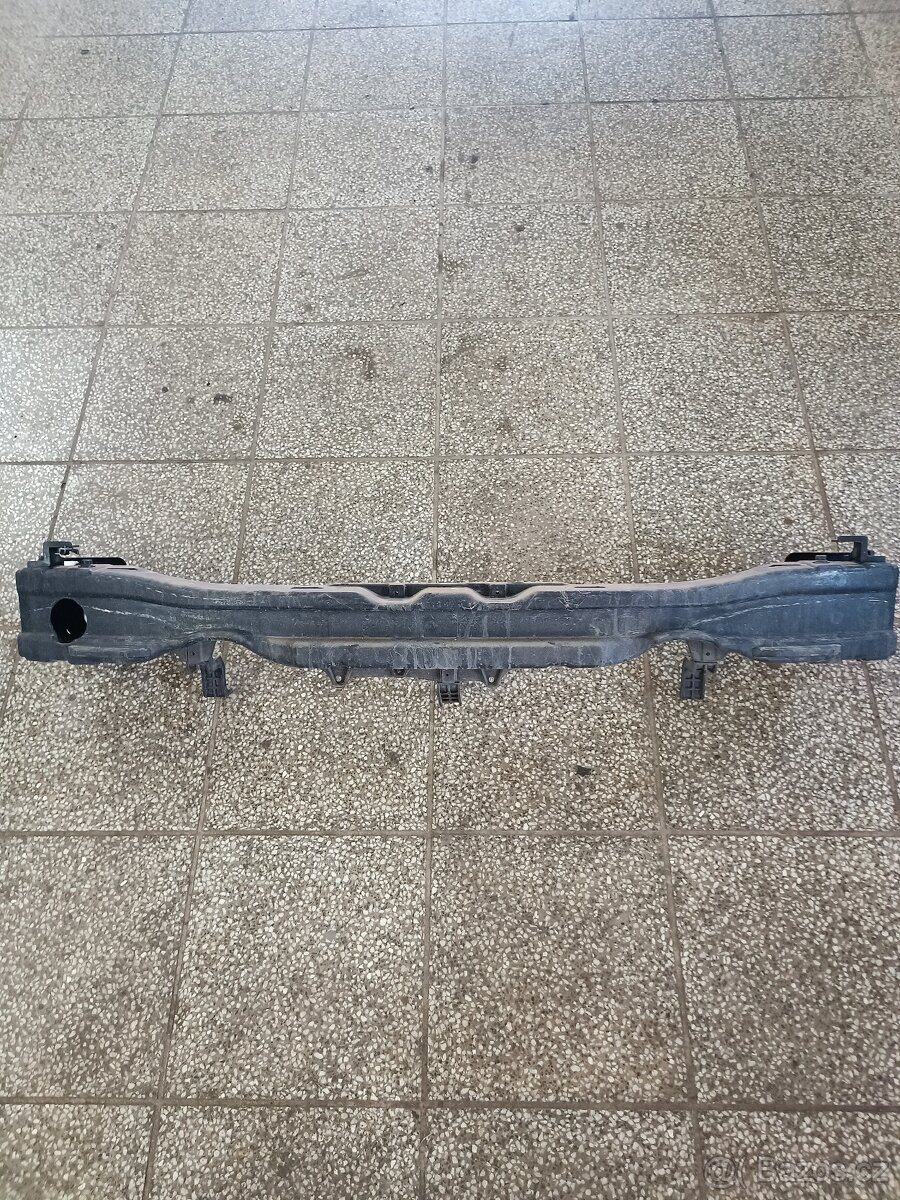 výztuha nárazníku Hyundai i30