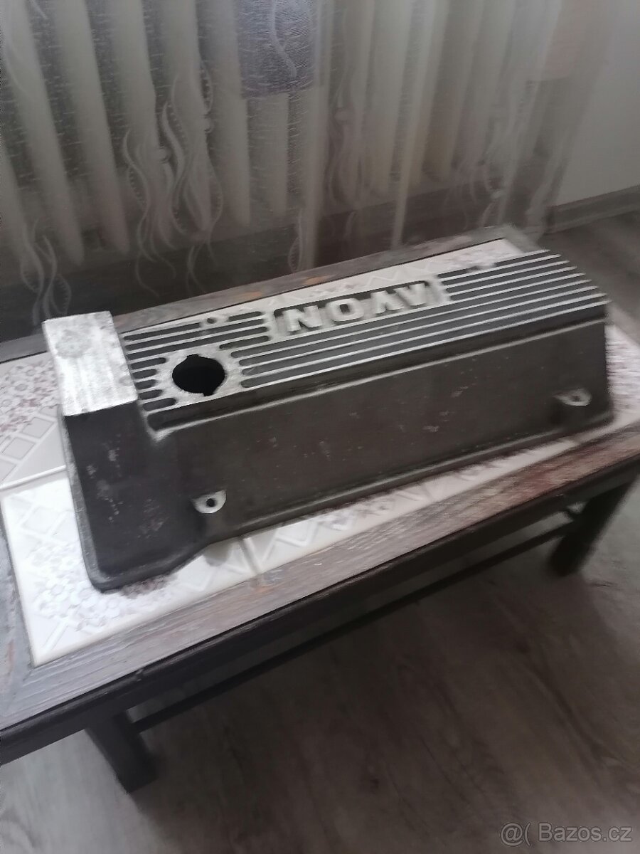 Víko ventilů VAZ AVON