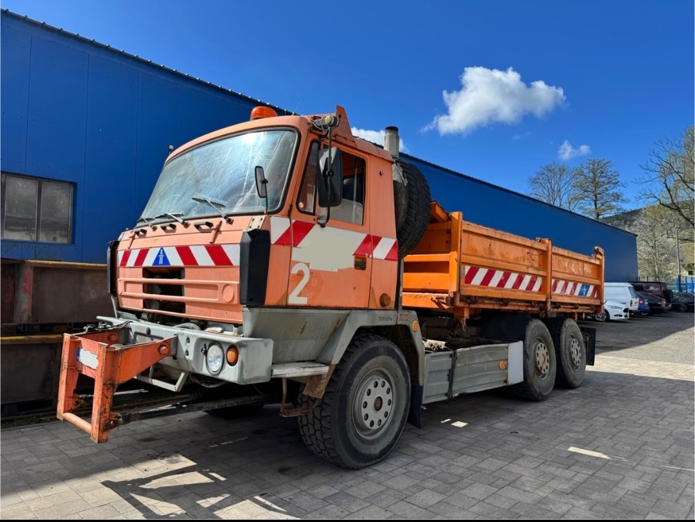 Tatra T815
