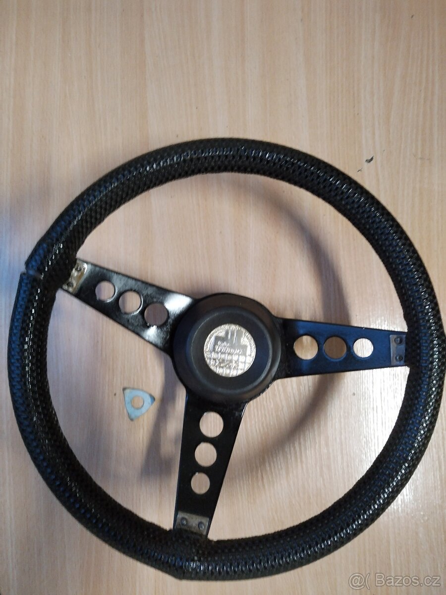 Sportovní volant