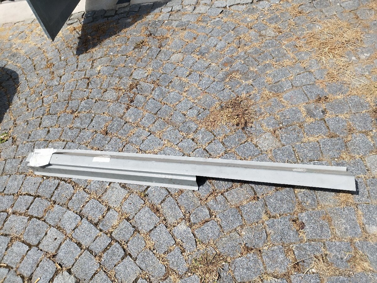Opel Calibra pravý práh nový