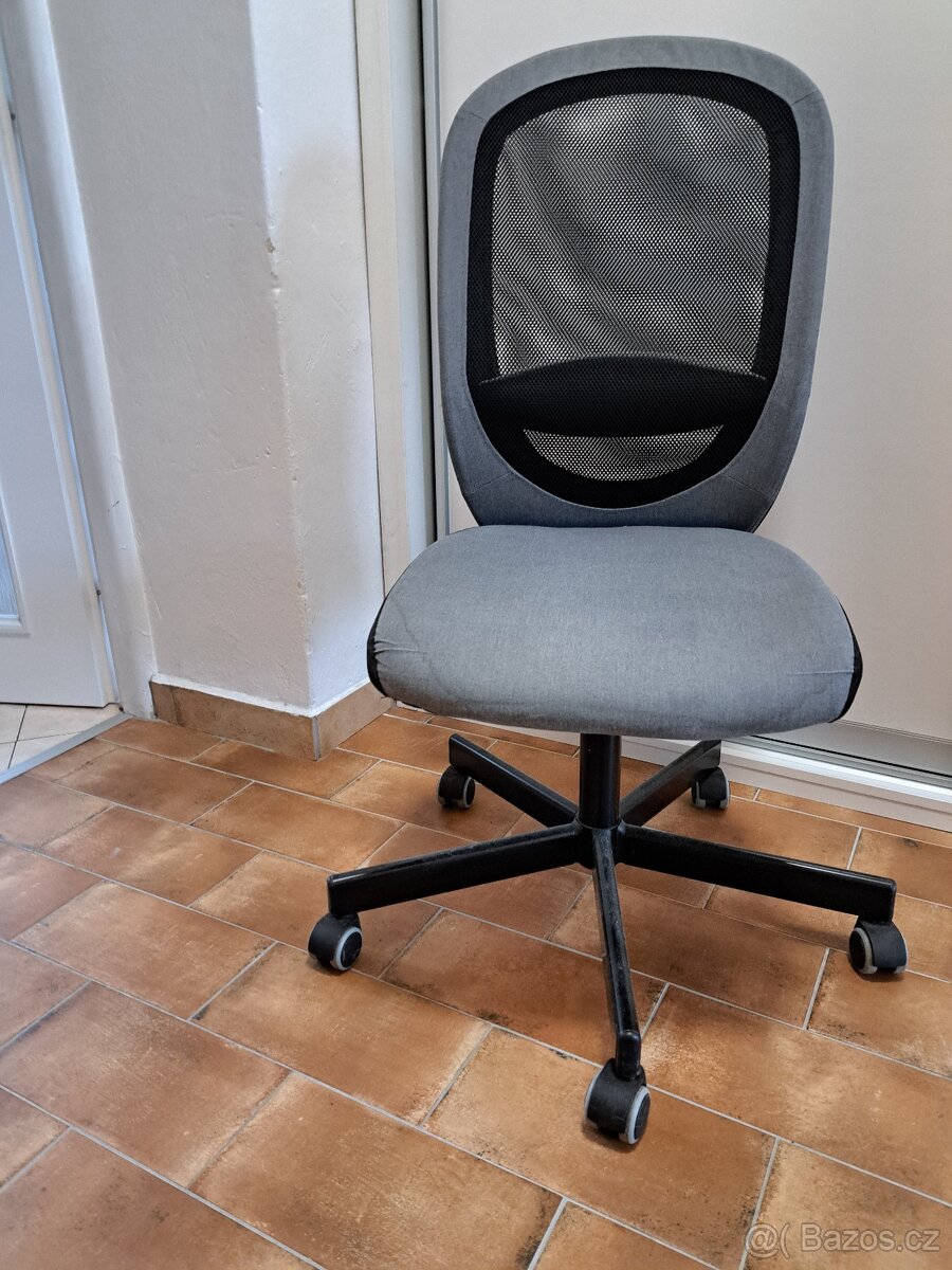 židle k počítači