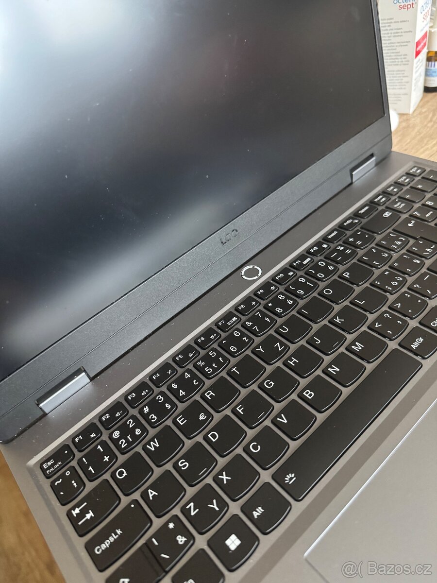 Lenovo LOQ