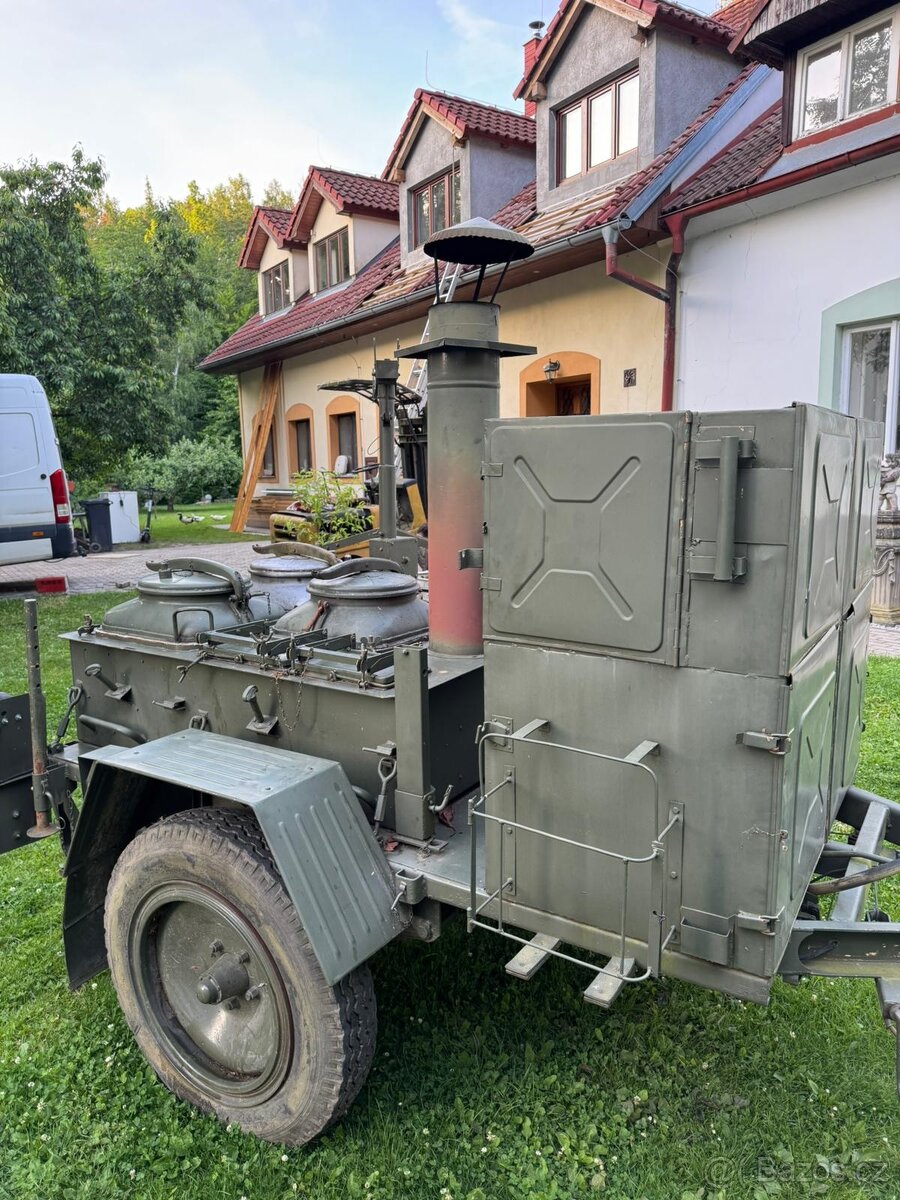 Vojenská polní kuchyně