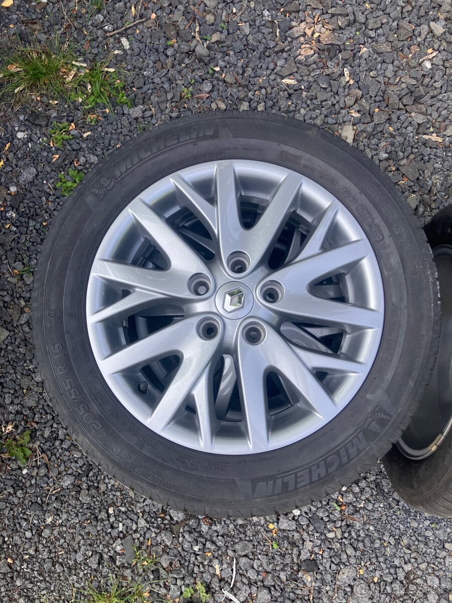Alu kola Renault 16” 5x114 + Michelin pneu velmi dobrý stav