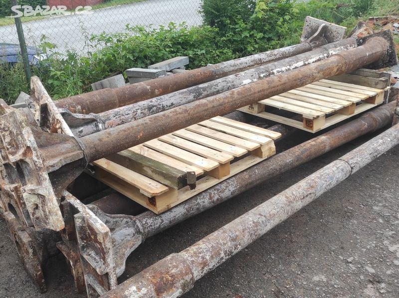 Staré železné sloupy, litinové sloupy, sloup, 5 ks