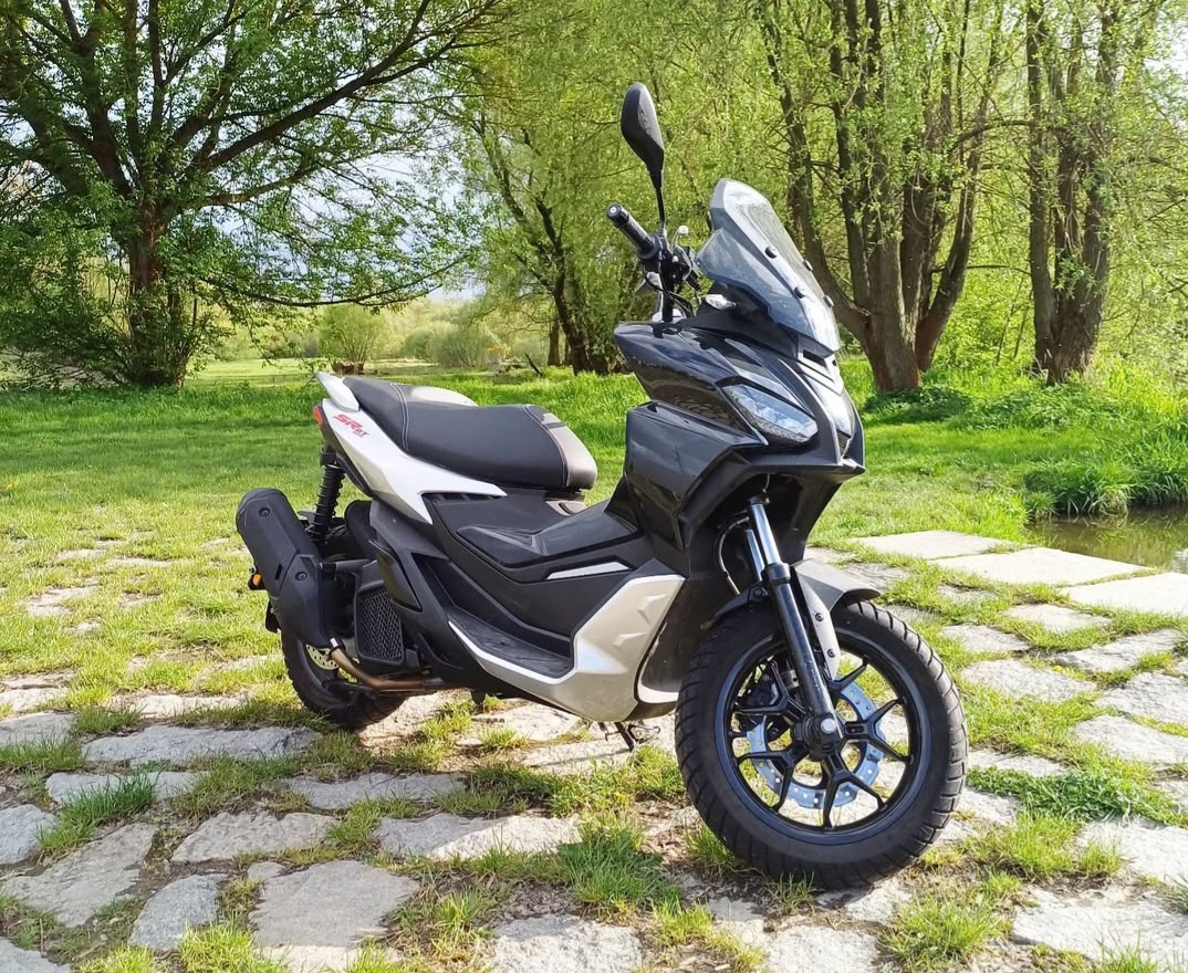 Aprilia SR GT 125
