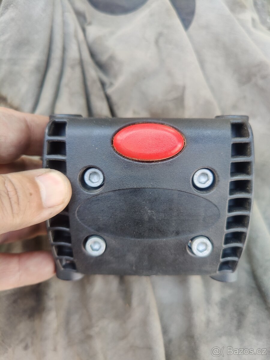 Držáky na sedačky polisport, römer