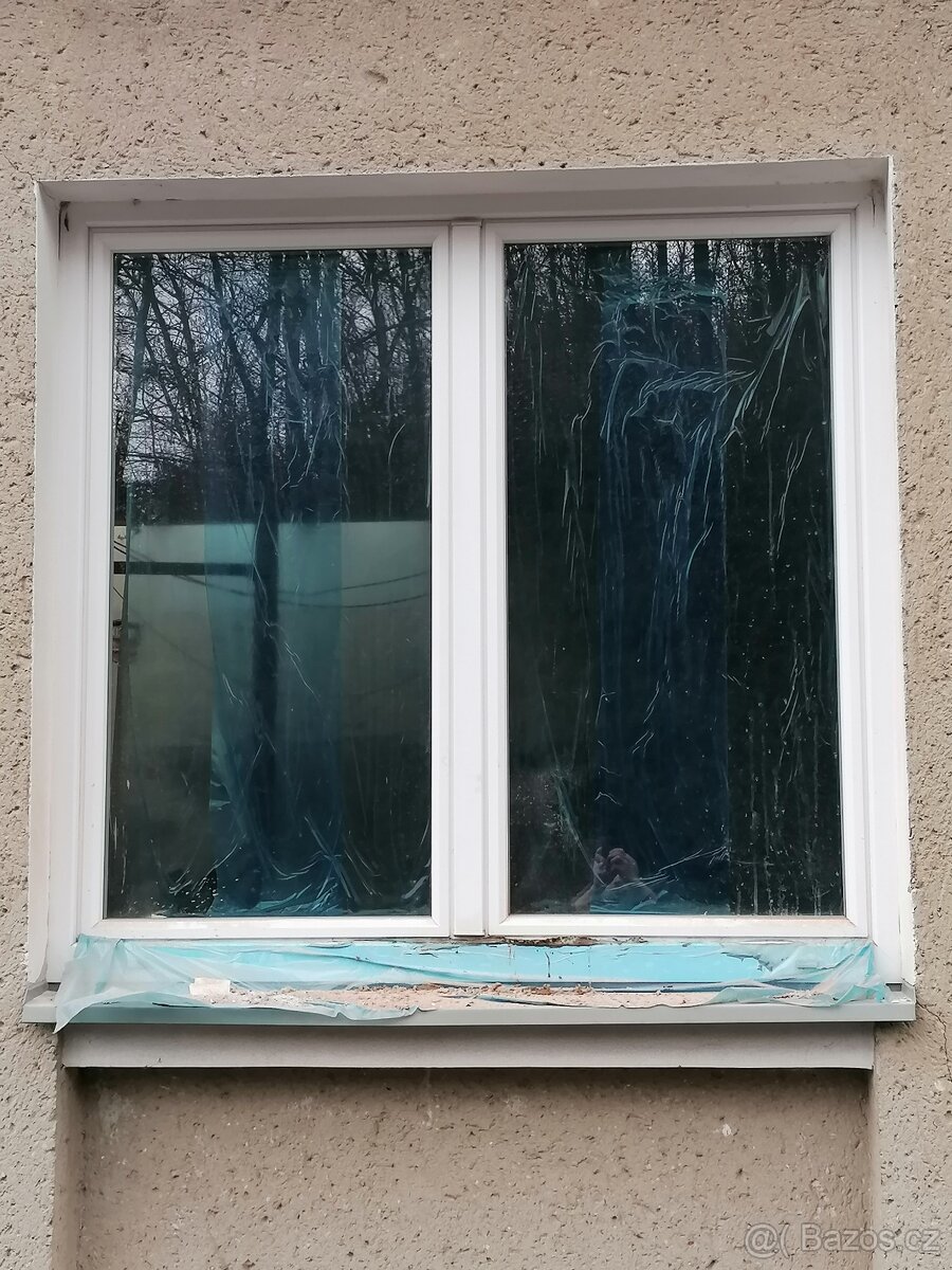 Dvoukřídlé okno - dvojsklo, otevíravé + ventilačka