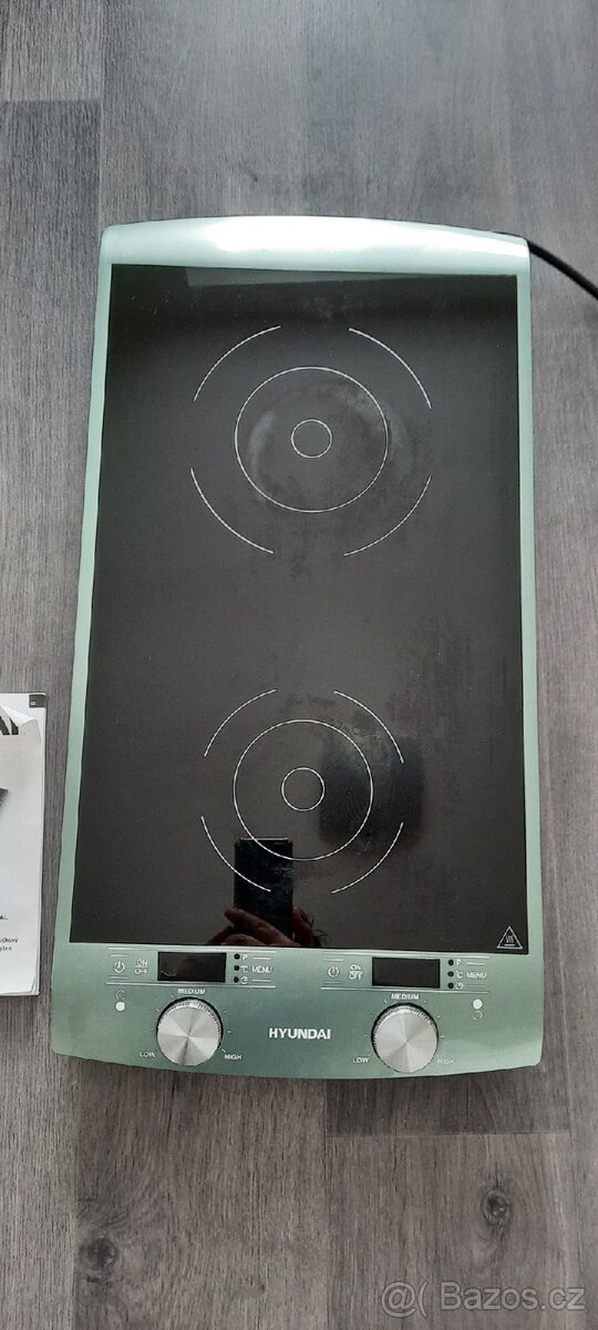 Indukční vařič Hyundai