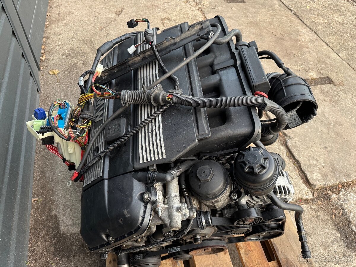 BMW E46 330i M54B30 motor nastrojený 225000km
