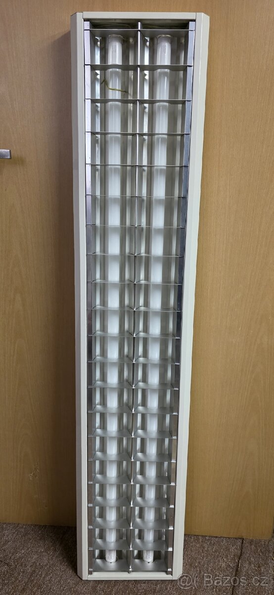 Zářivkové světlo za odvoz / Zdarma