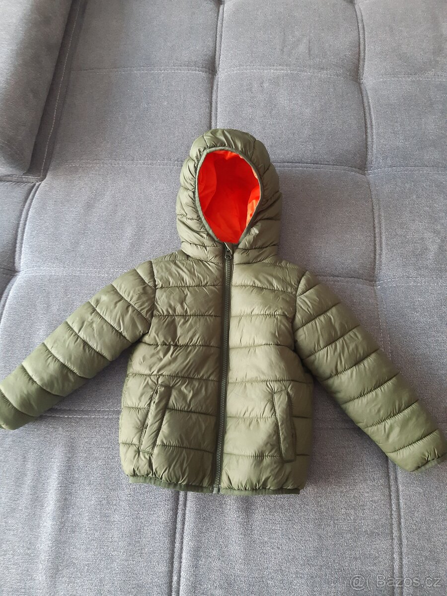 Prošívaná bunda s kapucí vel. 98