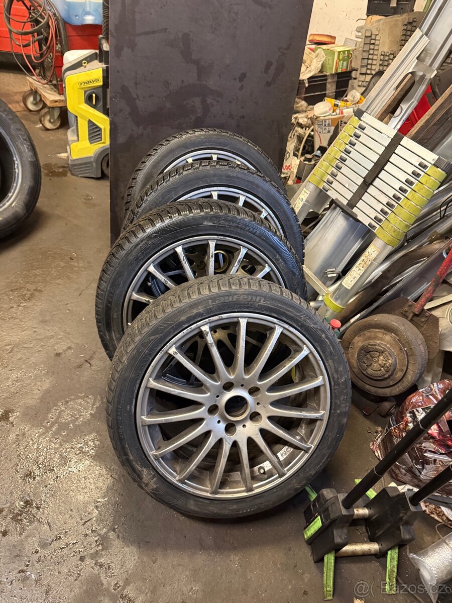 Kola na Octavii (5x112)