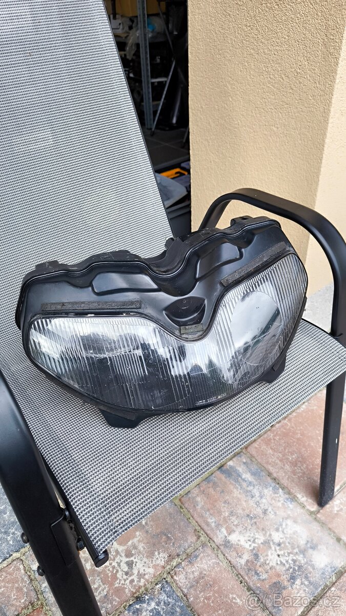 Suzuki tl1000r přední světlo