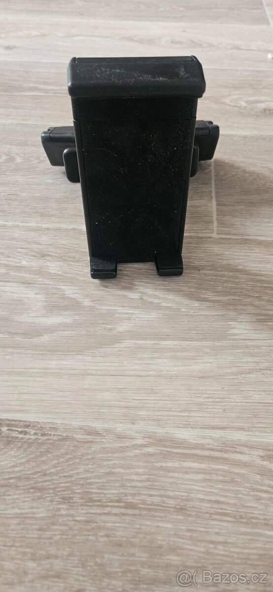 Prodám originální držák multimédií ŠKODA