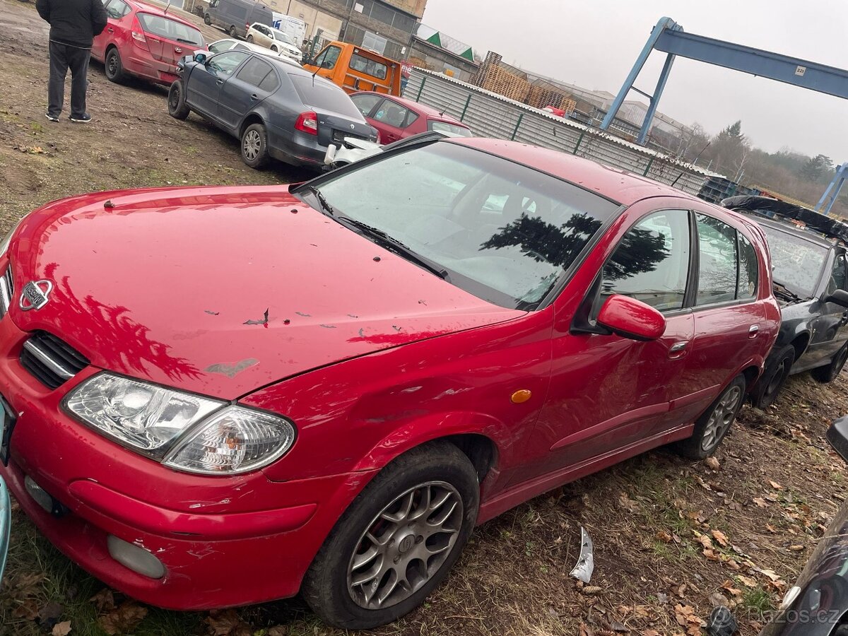 Nissan Almera (N16)