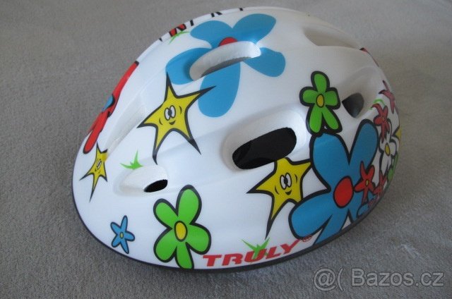 dětská přilba