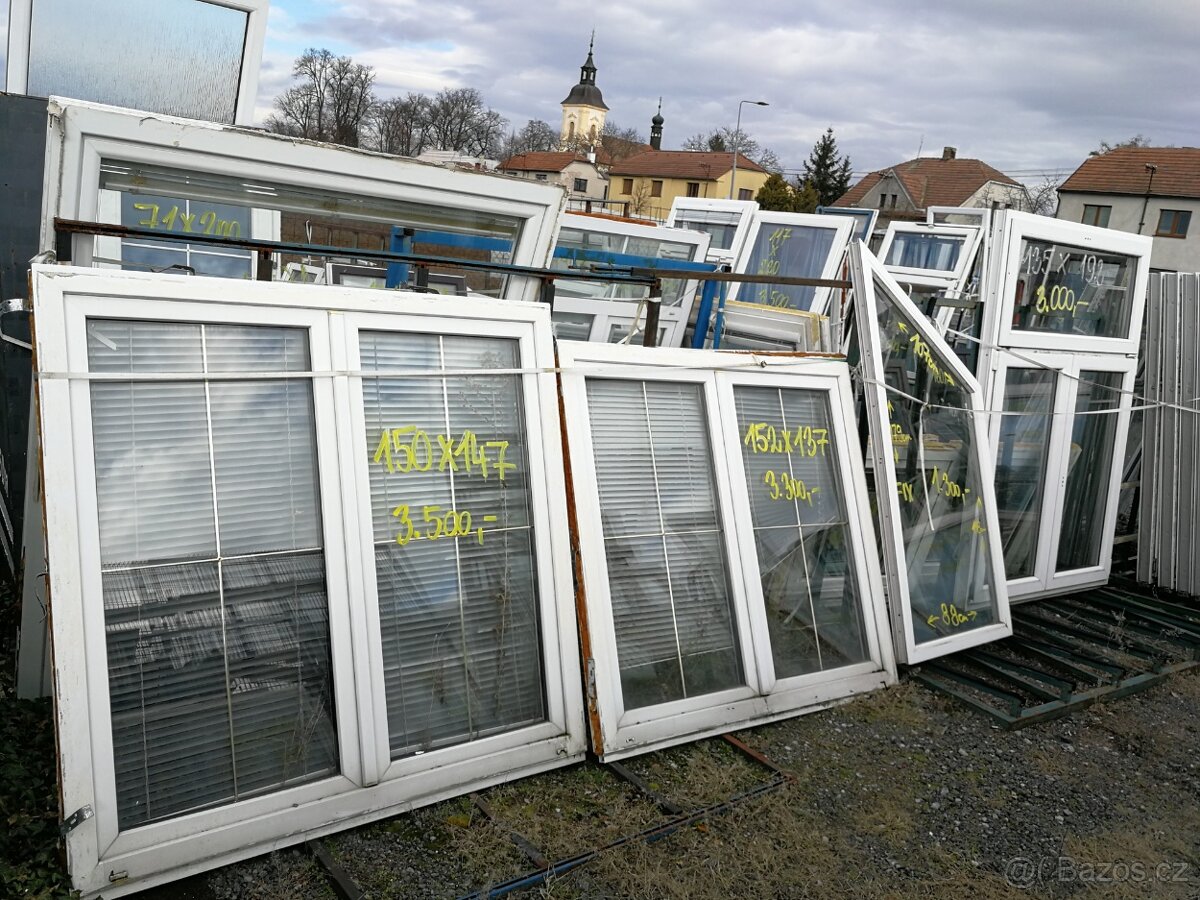 okno použité bílé