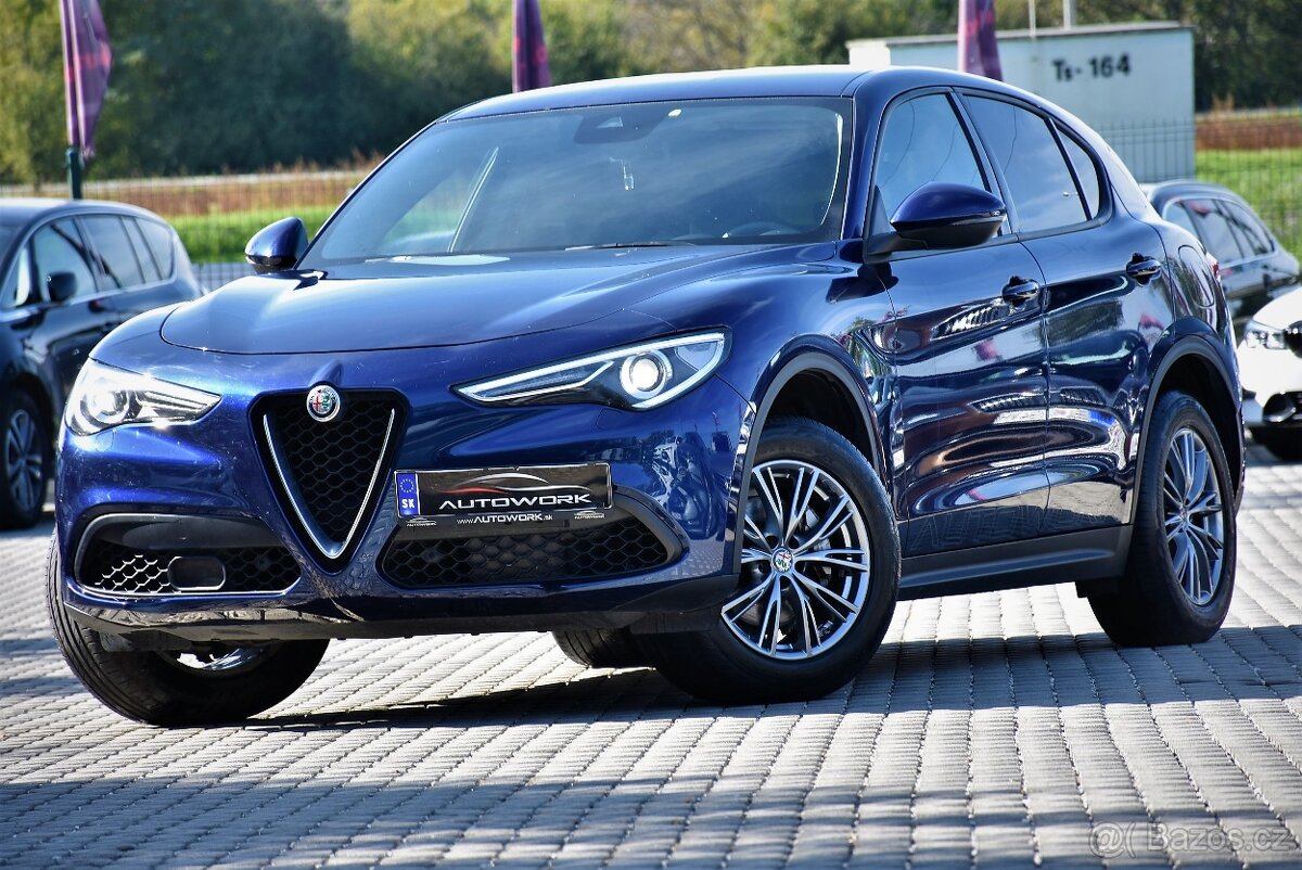 Alfa Romeo Stelvio 2.0 Turbo_BENZÍN Q4_AUTOMAT_280_KONÍ_4X4