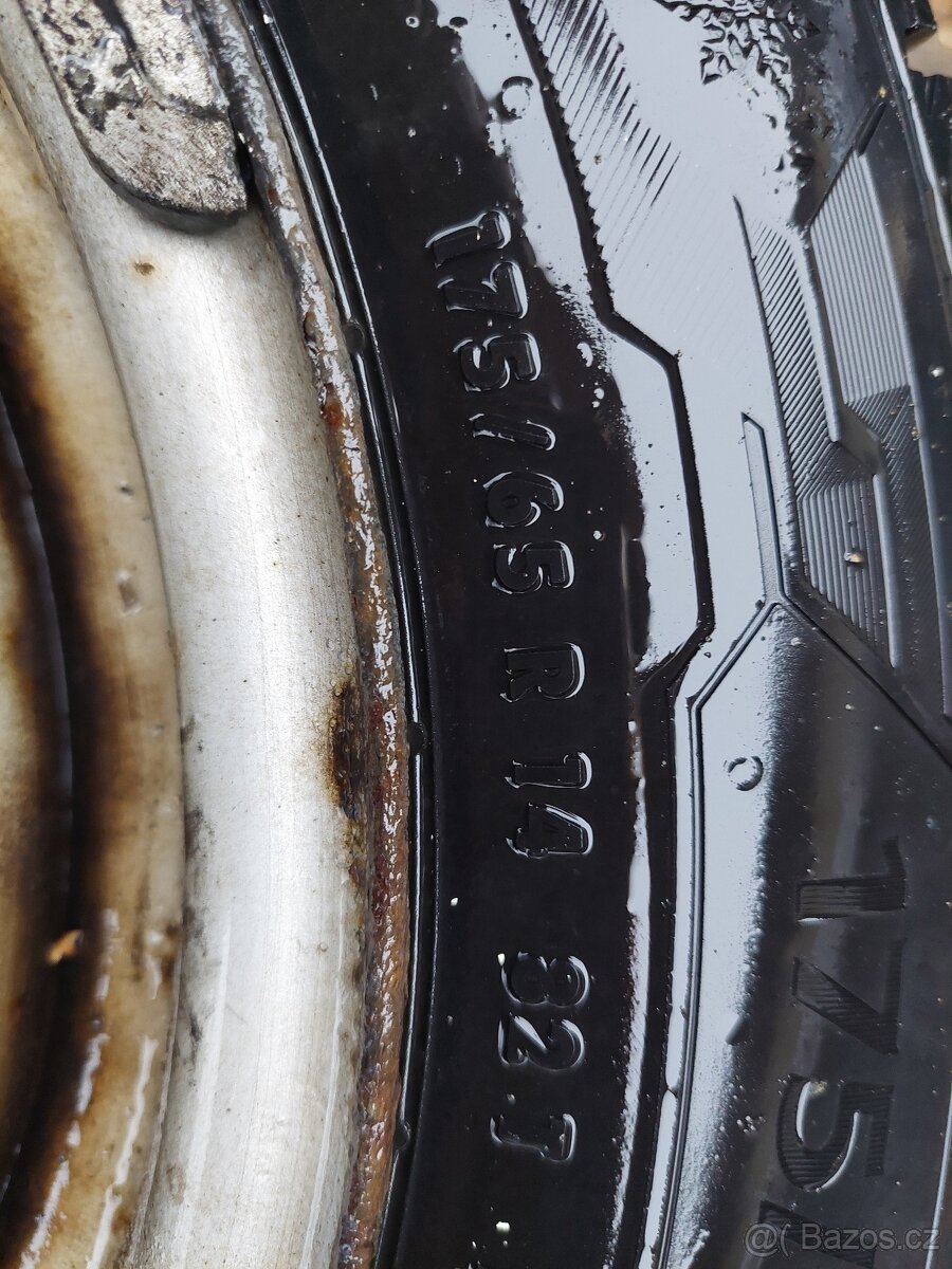 zimní pneu s disky Toyota