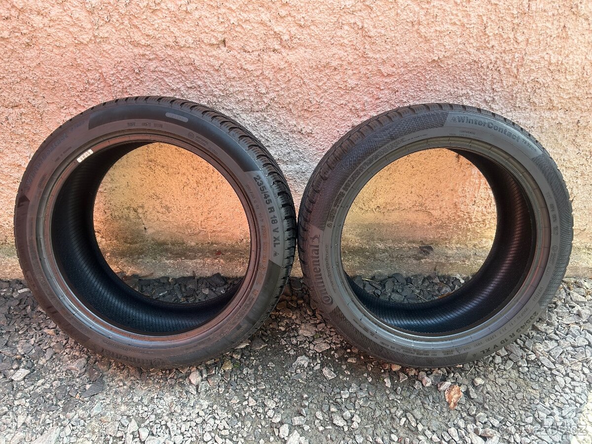 Prodám gumy 235/45/18 Continental