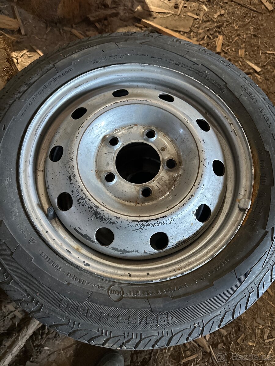195/65r16 C