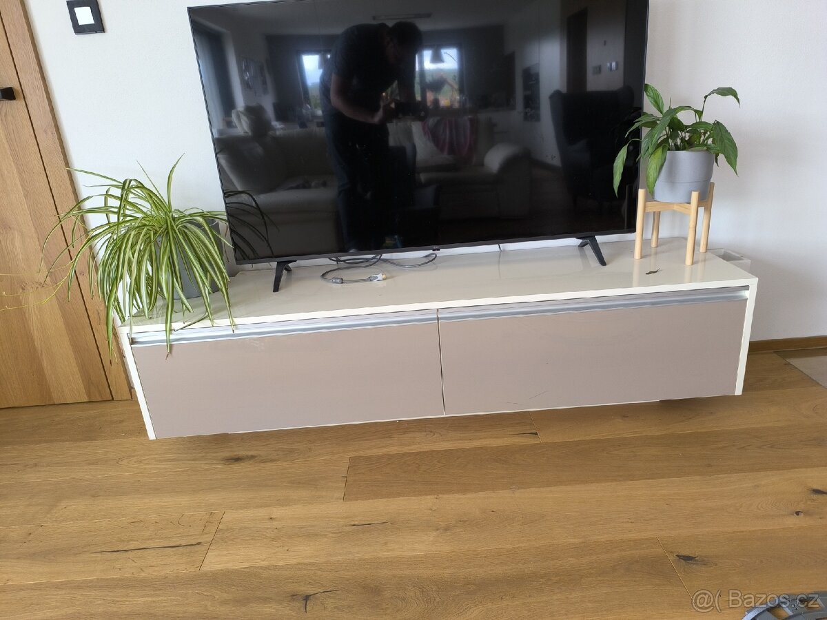 TV stolek TV skříňka
