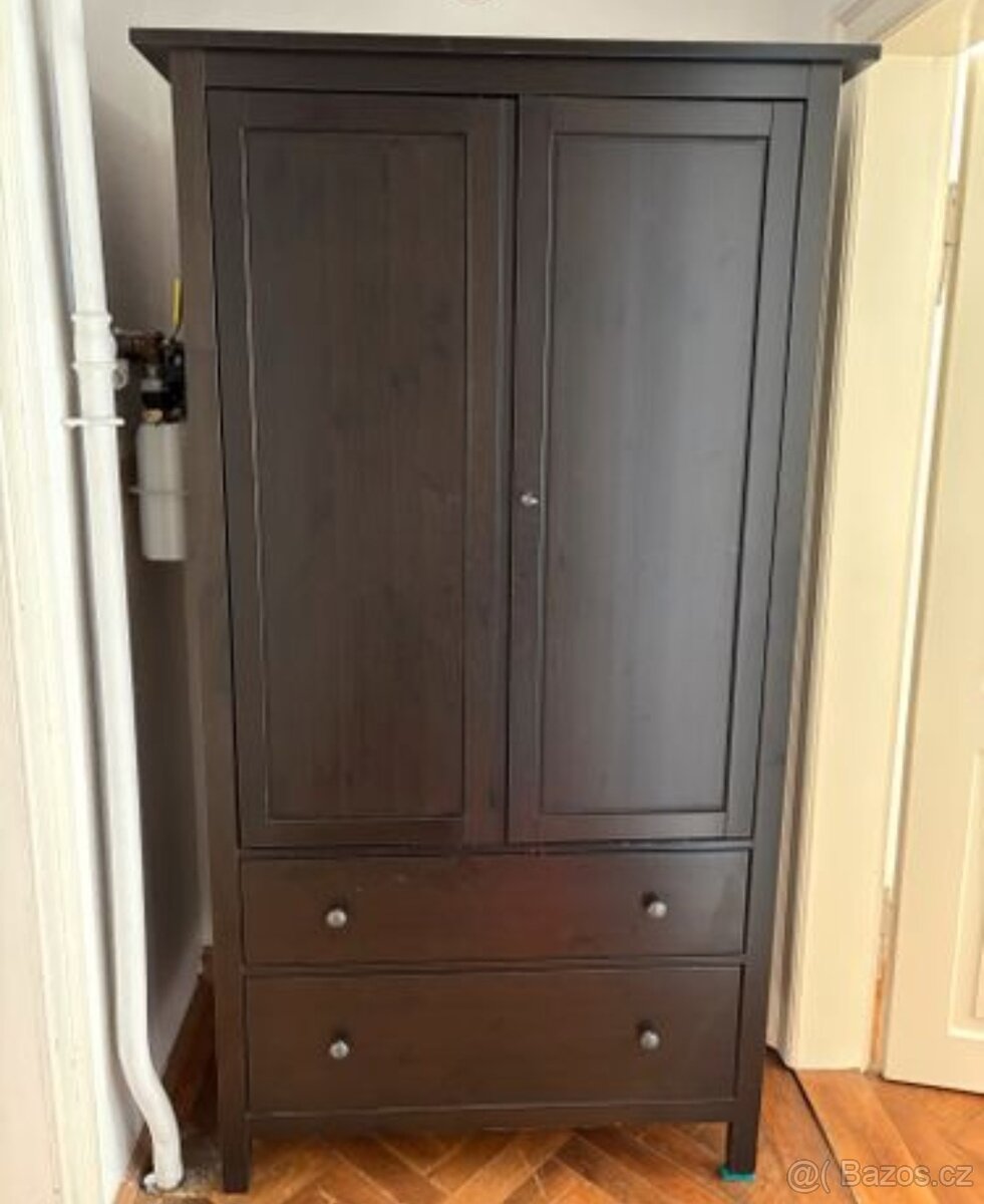 Šatní skříň Ikea Hemnes