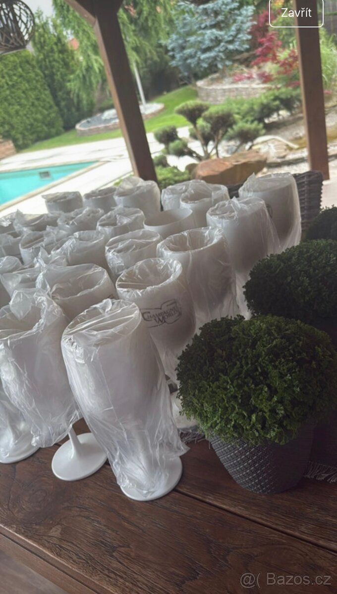 🥂 Sada 30 bĂlĂ˝ch polykarbonátovĂ˝ch skleniÄŤek – Champagne Wo
