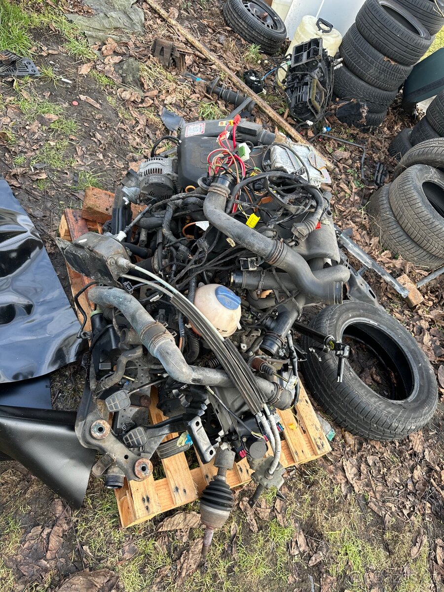 Prodam zastavbu motor 1,9 tdi 1z ahu